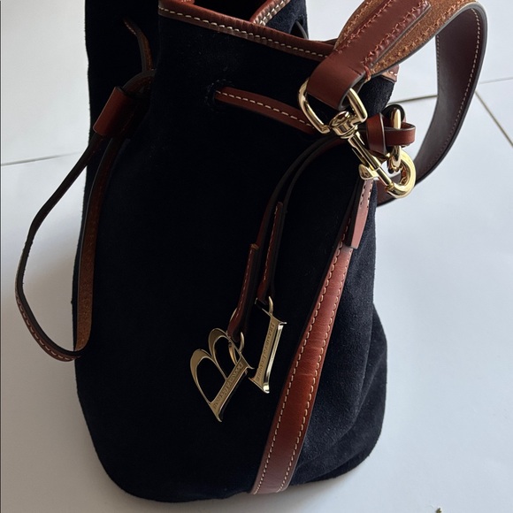 Dooney & Bourke Shoulder Bag - Picture 4 of 14